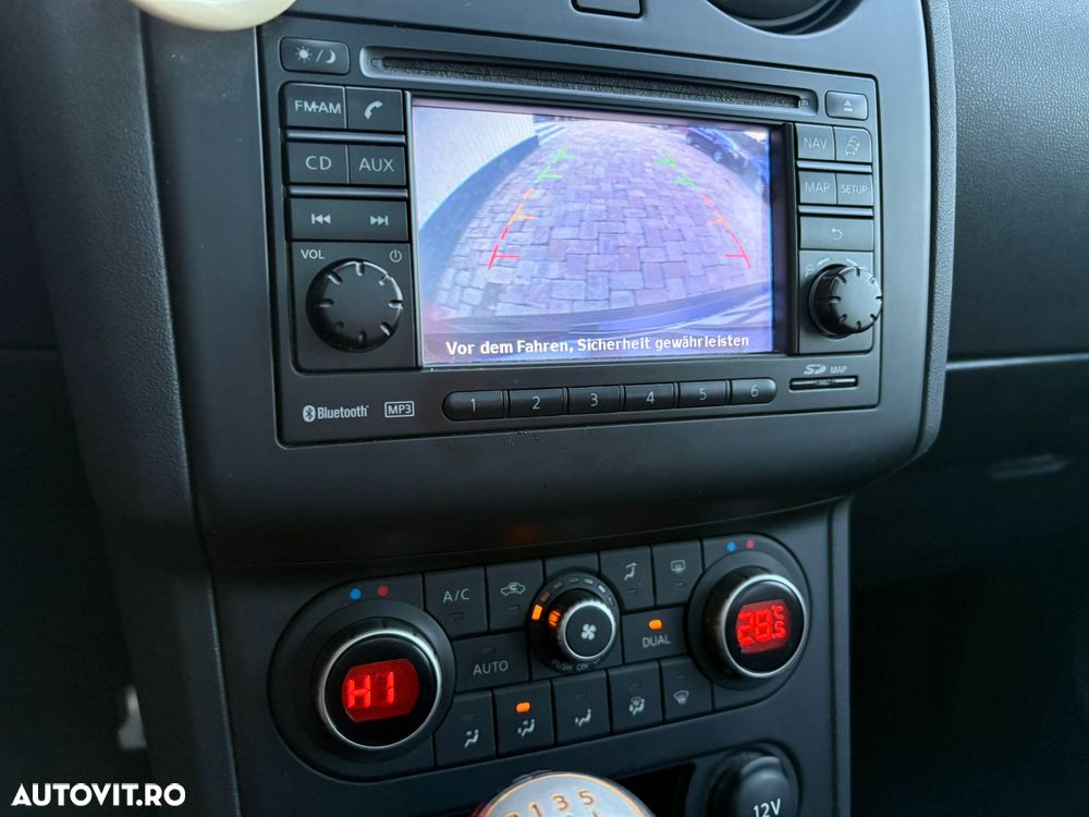 Nissan Qashqai 2.0 DCI 4 x 4 DPF tekna - 9