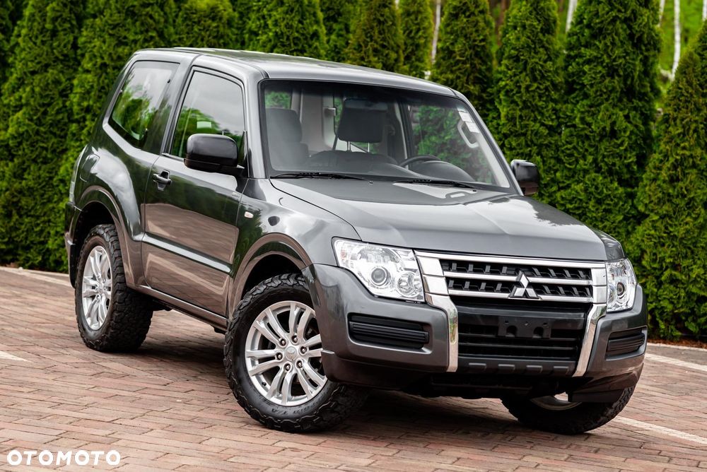 Mitsubishi Pajero 3.2 DI-D Automatik Final Edition - 3