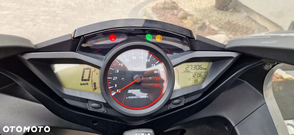 Honda VFR - 11