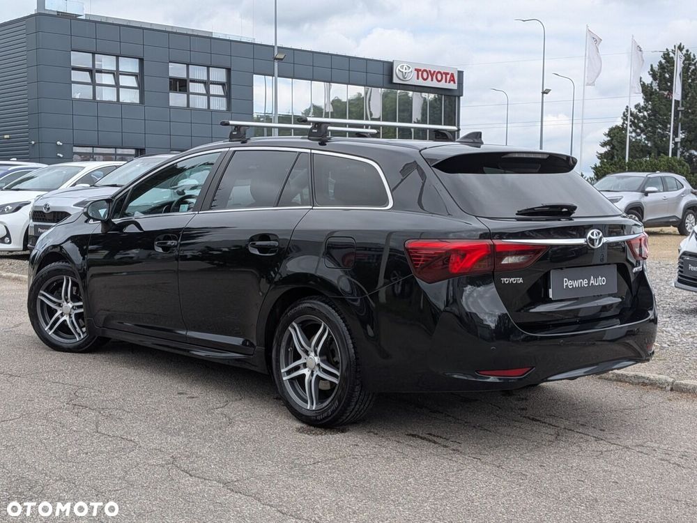 Toyota Avensis 2.0 Premium MS - 15