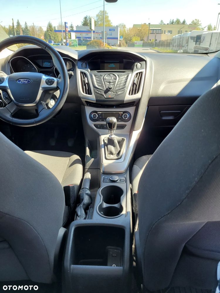 Ford Focus - 12