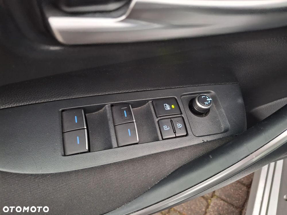 Toyota Corolla 1.8 Hybrid GPF Comfort - 24