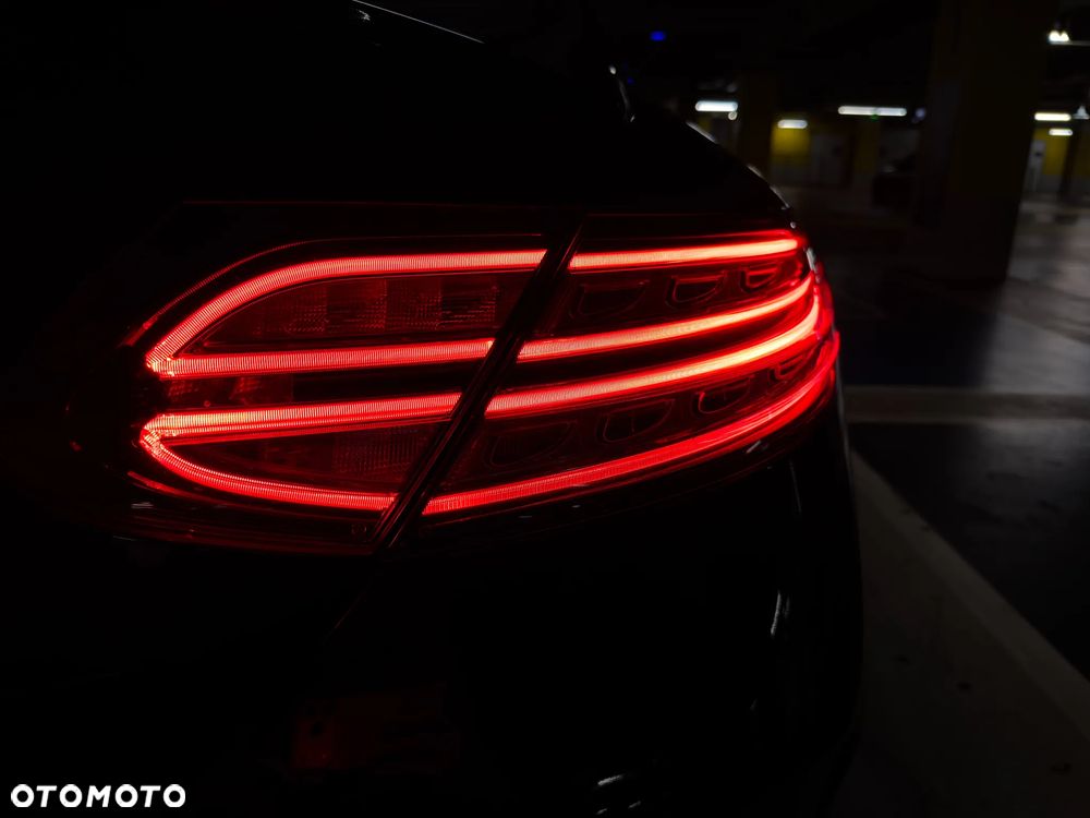 Mercedes-Benz Klasa C 300 9G-TRONIC AMG Line - 17