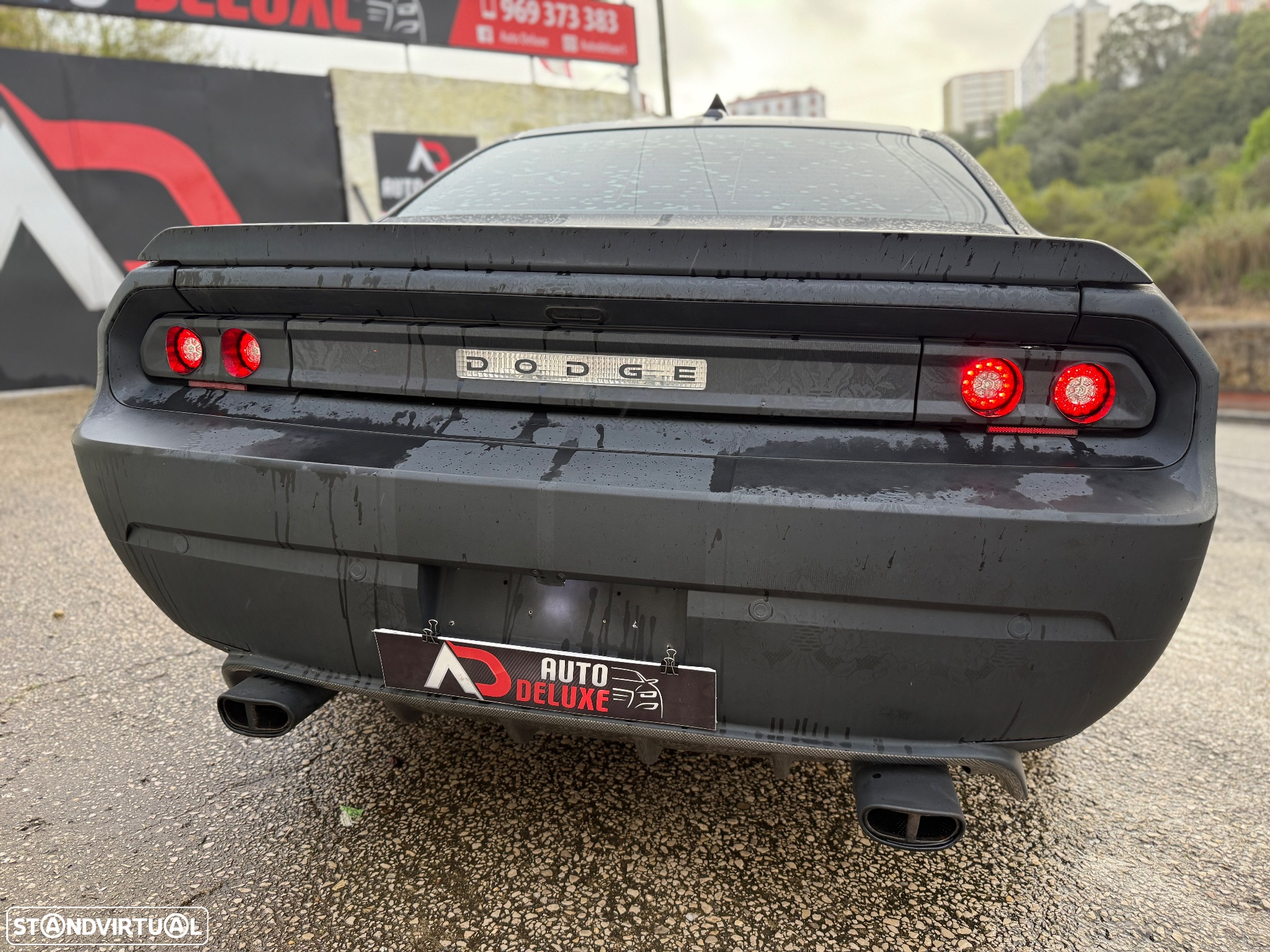 Dodge Challenger Auto SXT Plus - 5