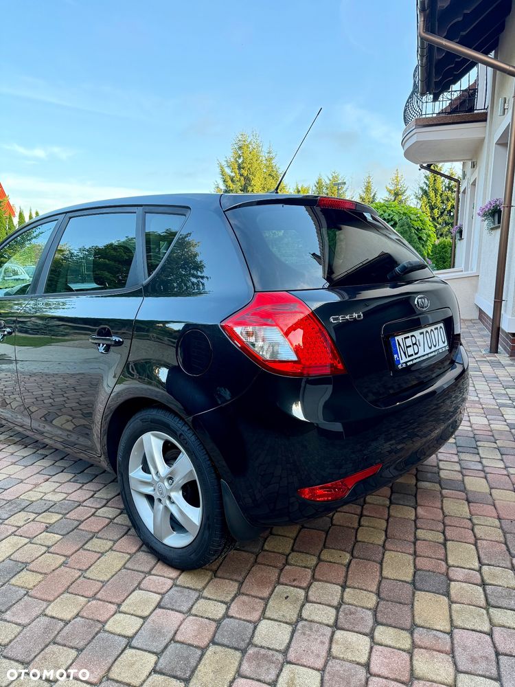 Kia Ceed 1.4 CVVT Attract - 12