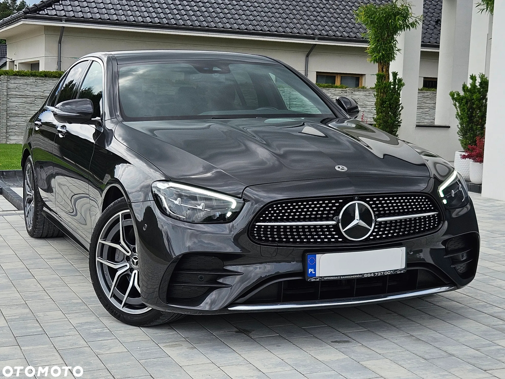 Mercedes-Benz Klasa E 220 d 4-Matic 9G-TRONIC - 2