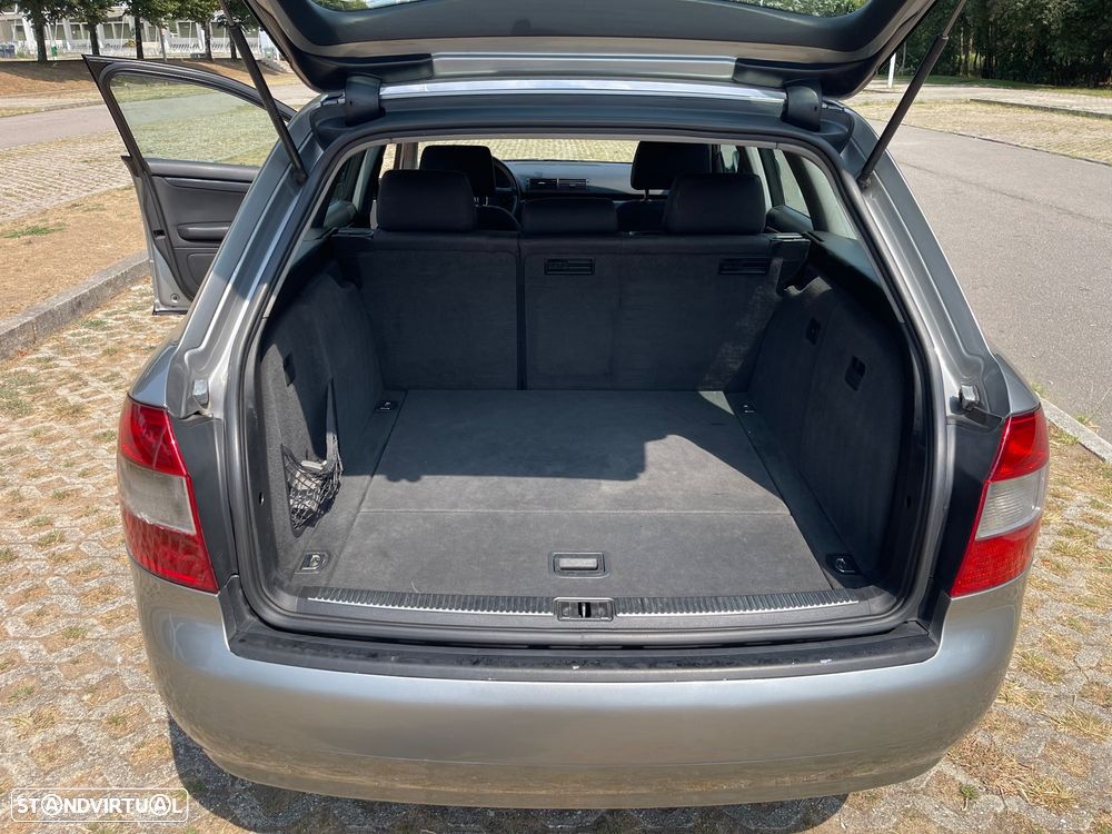 Audi A4 Avant 1.9 TDI m5 - 11