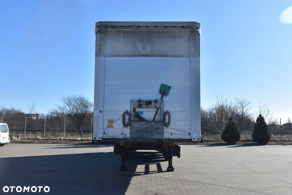 Schmitz Cargobull SCB - 3