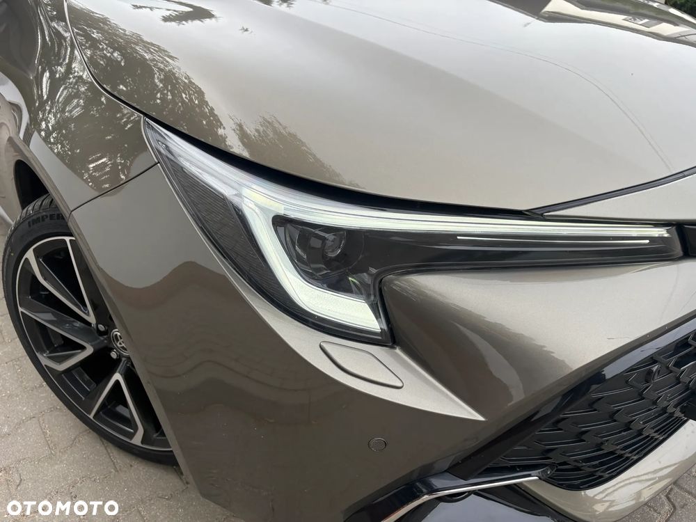 Toyota Corolla - 22