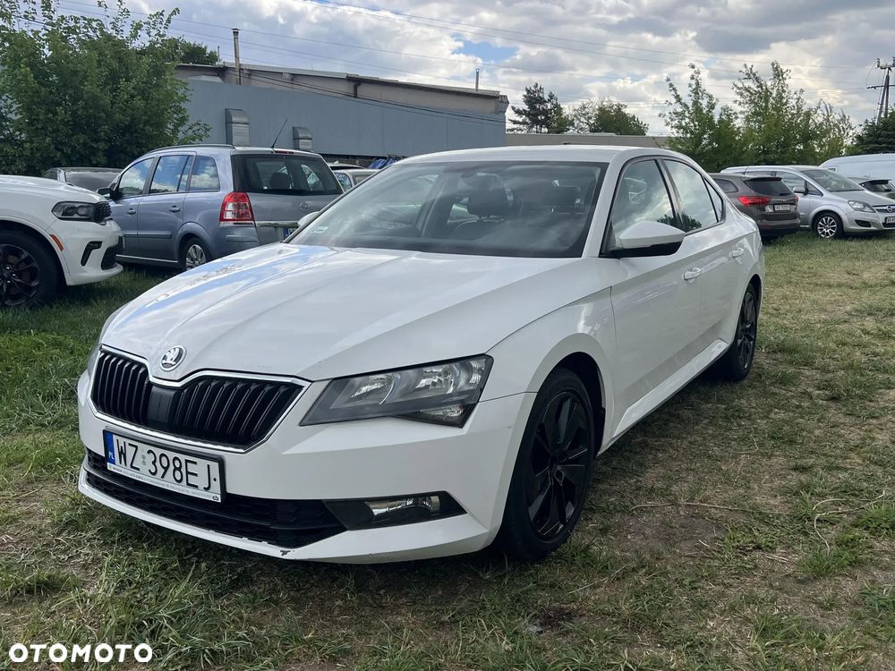 Skoda Superb 1.6 TDI Ambition - 3