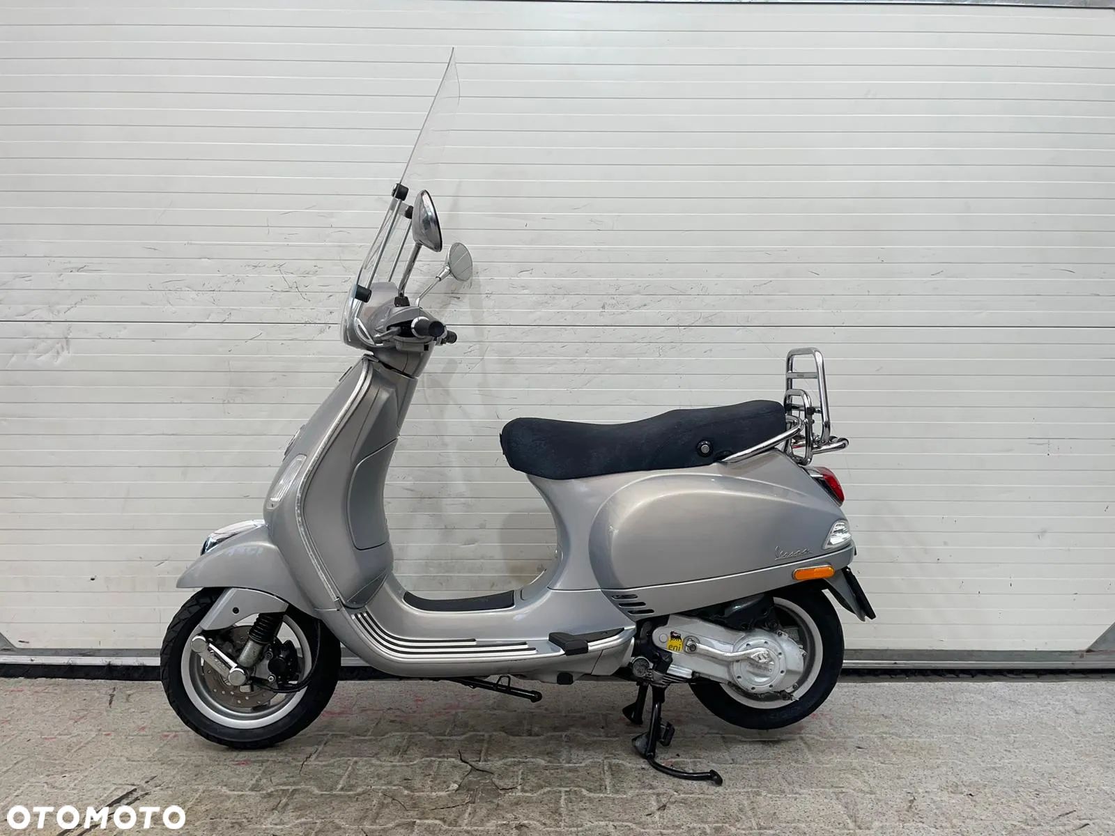 Piaggio Vespa - 1