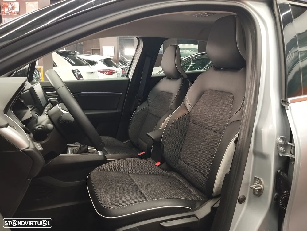 Renault Captur 1.0 TCe Techno Bi-Fuel - 18