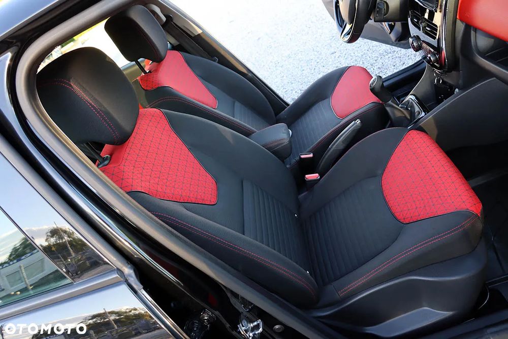 Renault Clio (Energy) TCe 90 Bose Edition - 24
