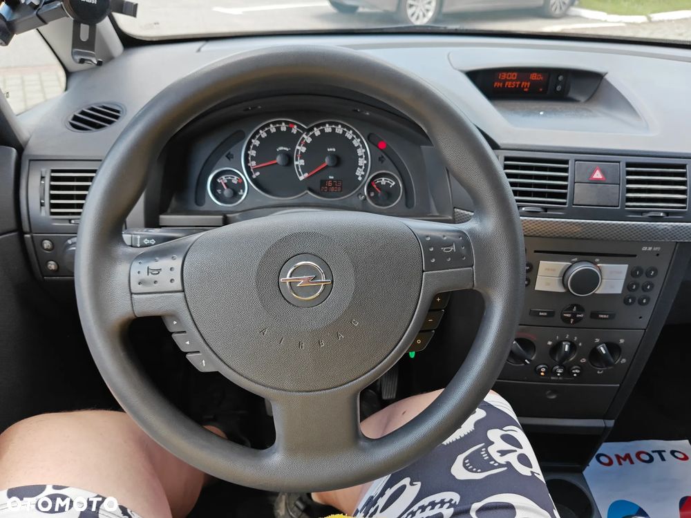 Opel Corsa 1.4 16V Edition mit TomTom GO - 20