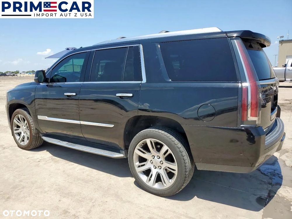 Cadillac Escalade - 2