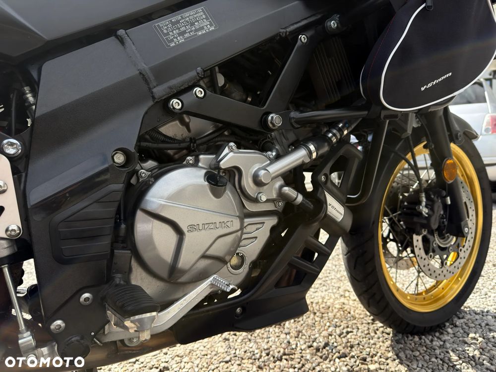 Suzuki V-STROM - 22