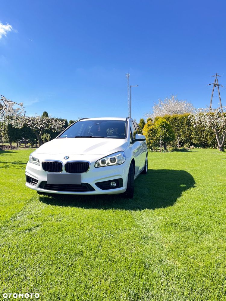 BMW Seria 2 218i - 13