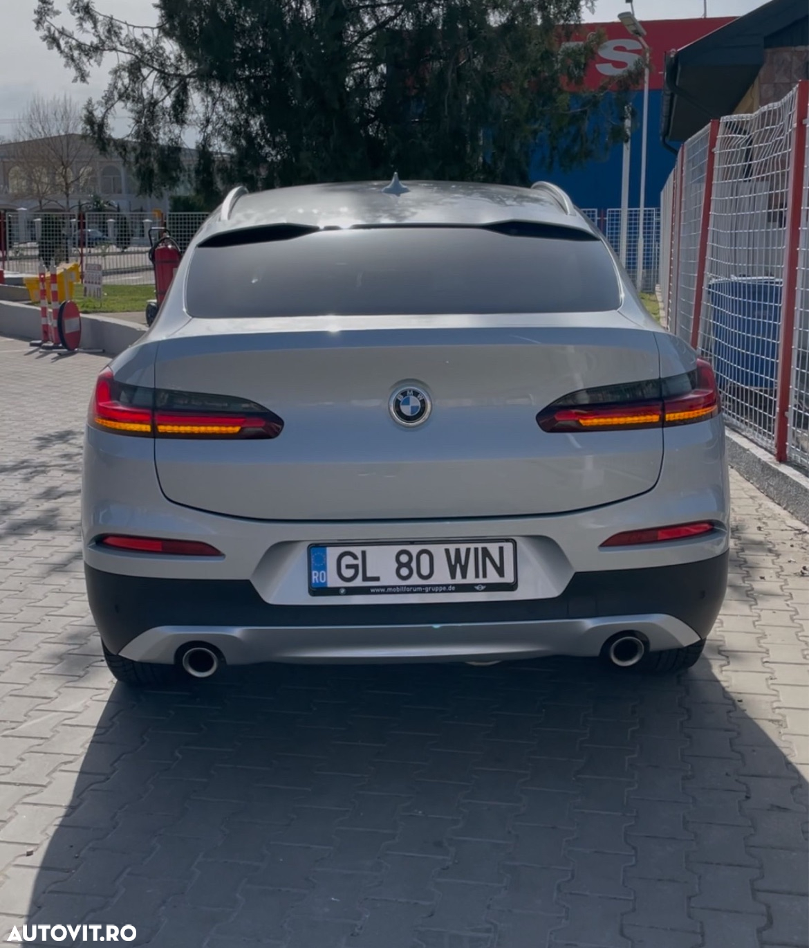 BMW X4 xDrive20i AT - 7