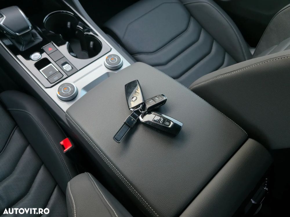 Volkswagen Touareg V6 TDI SCR 4Motion Aut. R-Line FINAL EDITION - 30