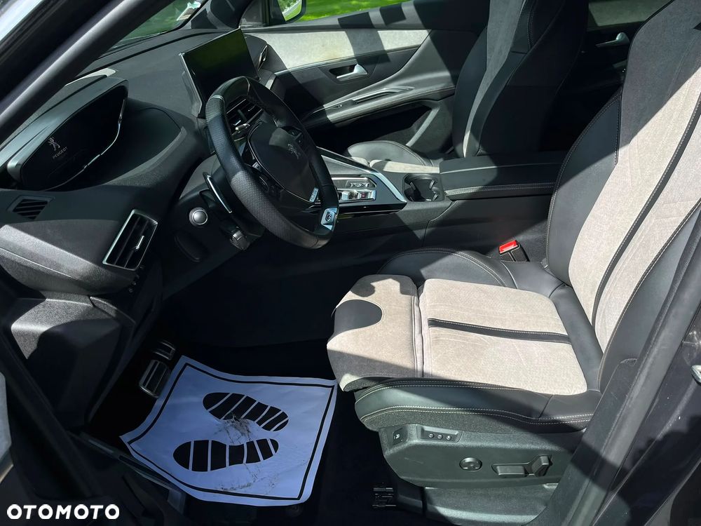 Peugeot 3008 225 e-EAT8 GT - 12