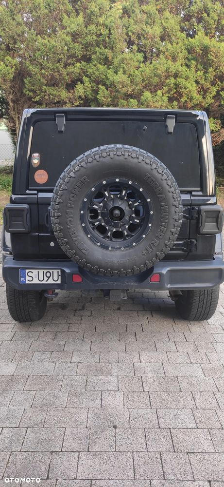 Jeep Wrangler - 12
