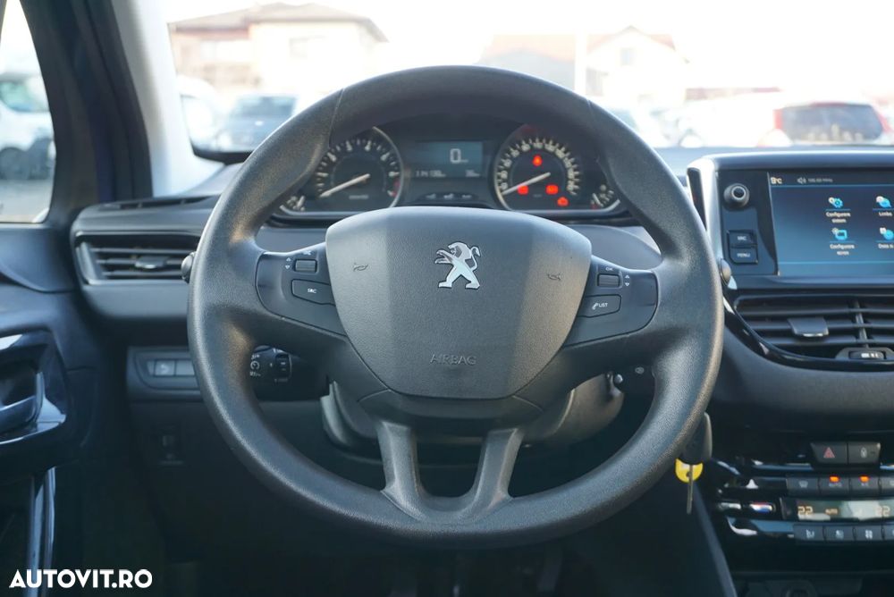 Peugeot 208 PureTech 82 Allure - 10