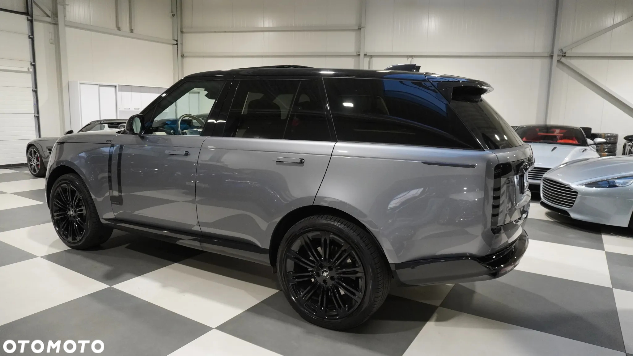 Land Rover Range Rover 4.4 V8 P535 Autobiography - 4