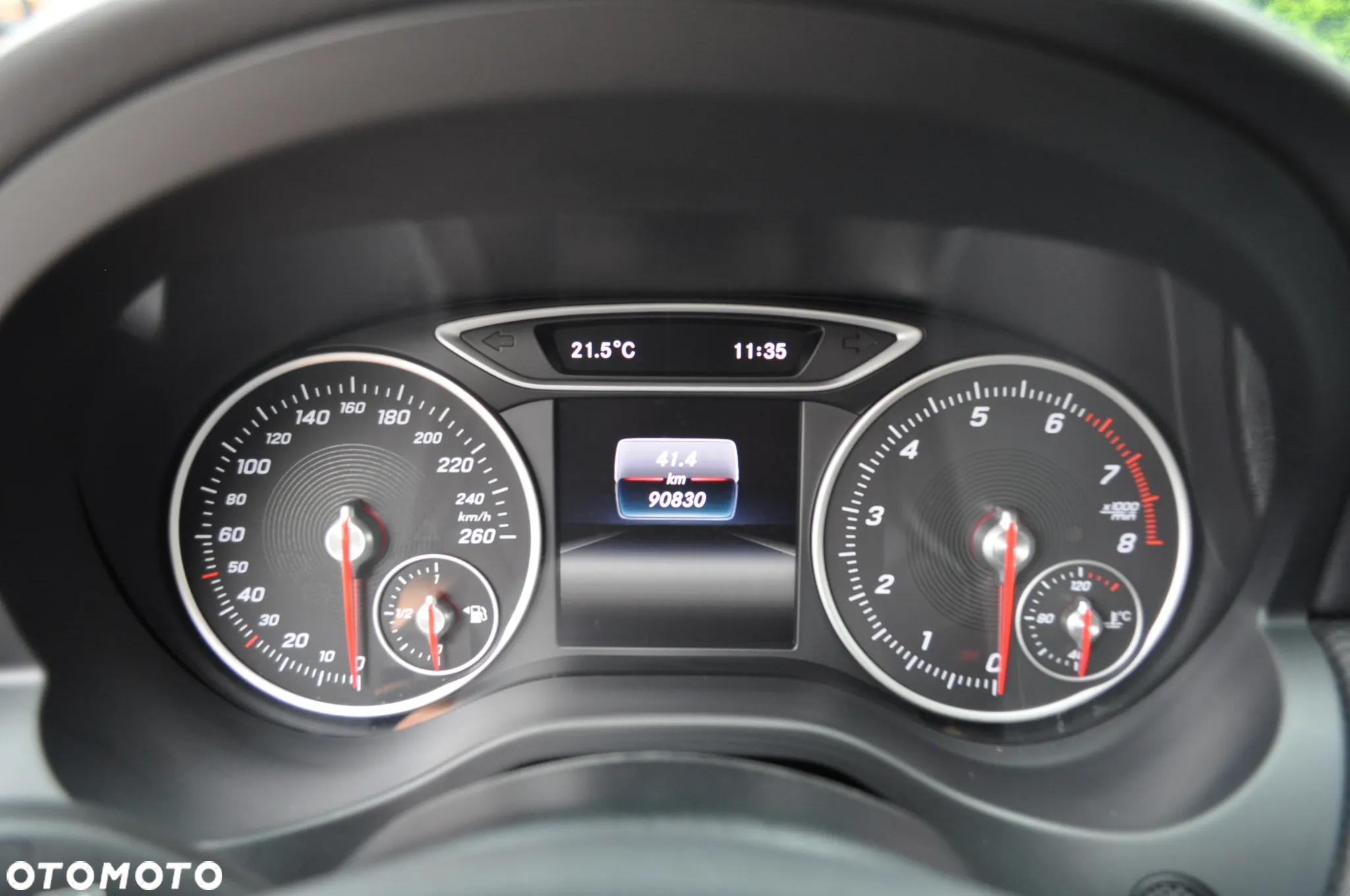 Mercedes-Benz Klasa A 180 (BlueEFFICIENCY) - 14