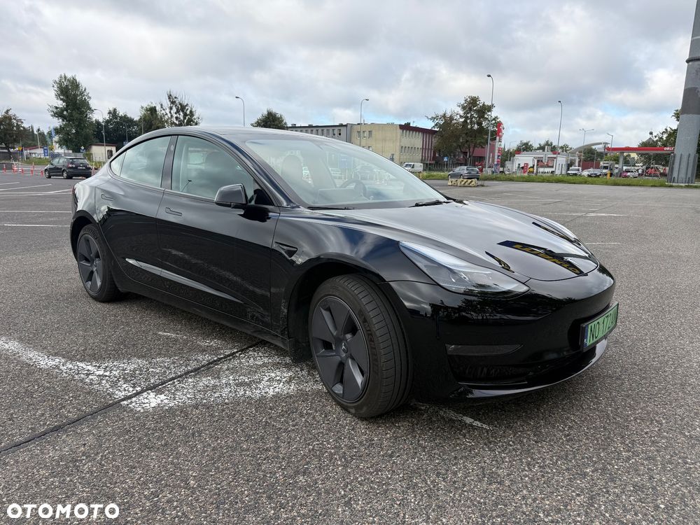 Tesla Model 3 AWD - 4