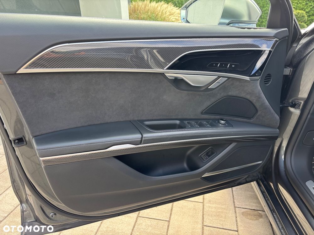 Audi S8 TFSI mHEV Quattro Tiptr - 16