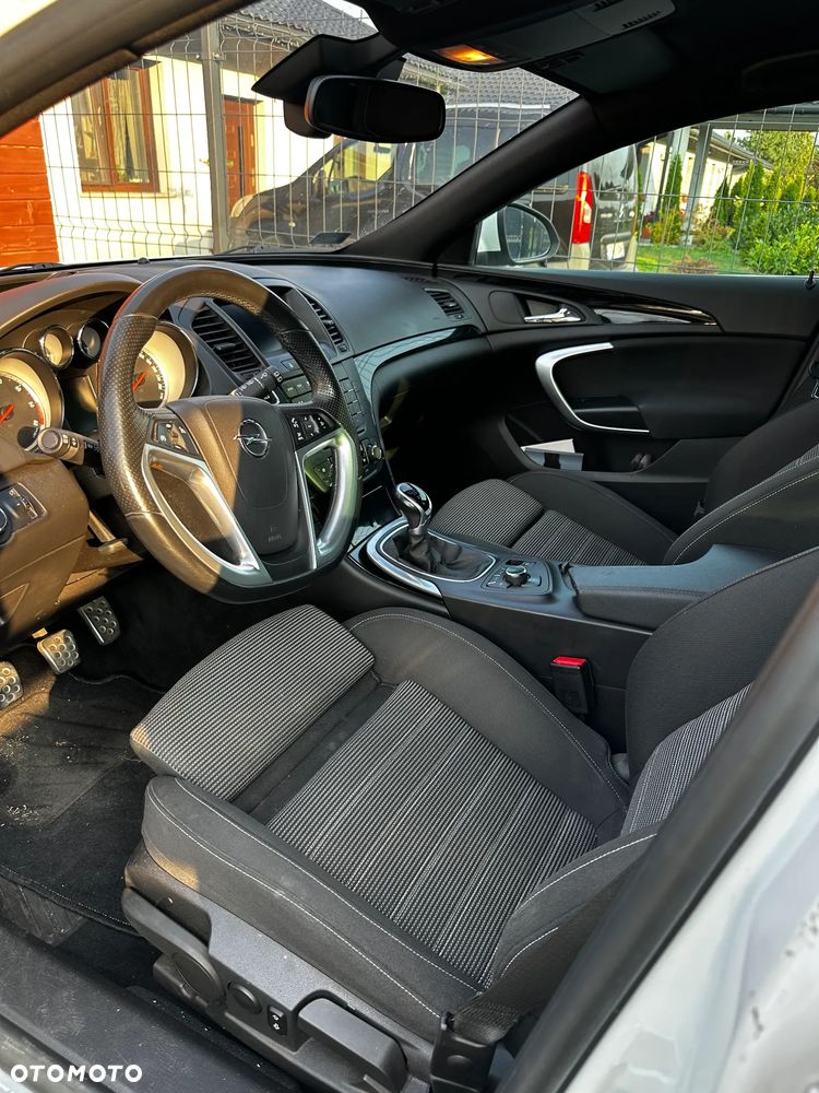 Opel Insignia - 2