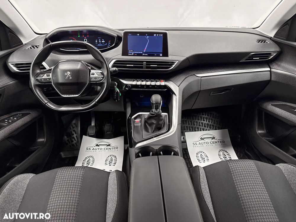 Peugeot 5008 PureTech 130 Stop & Start Active Business-Paket - 5