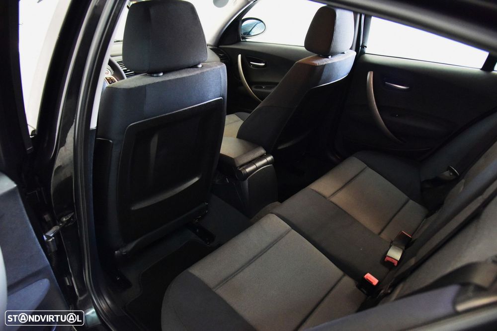 BMW 120 iA Sport - 23