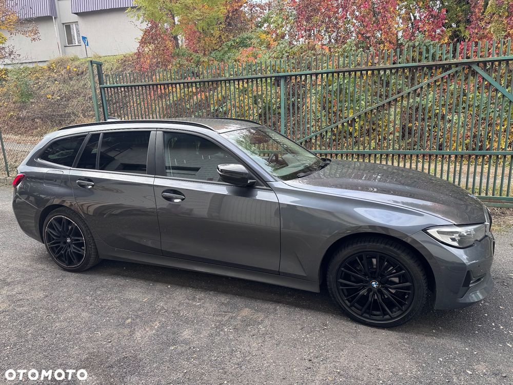 BMW Seria 3 320d xDrive Sport Line Shadow sport - 19