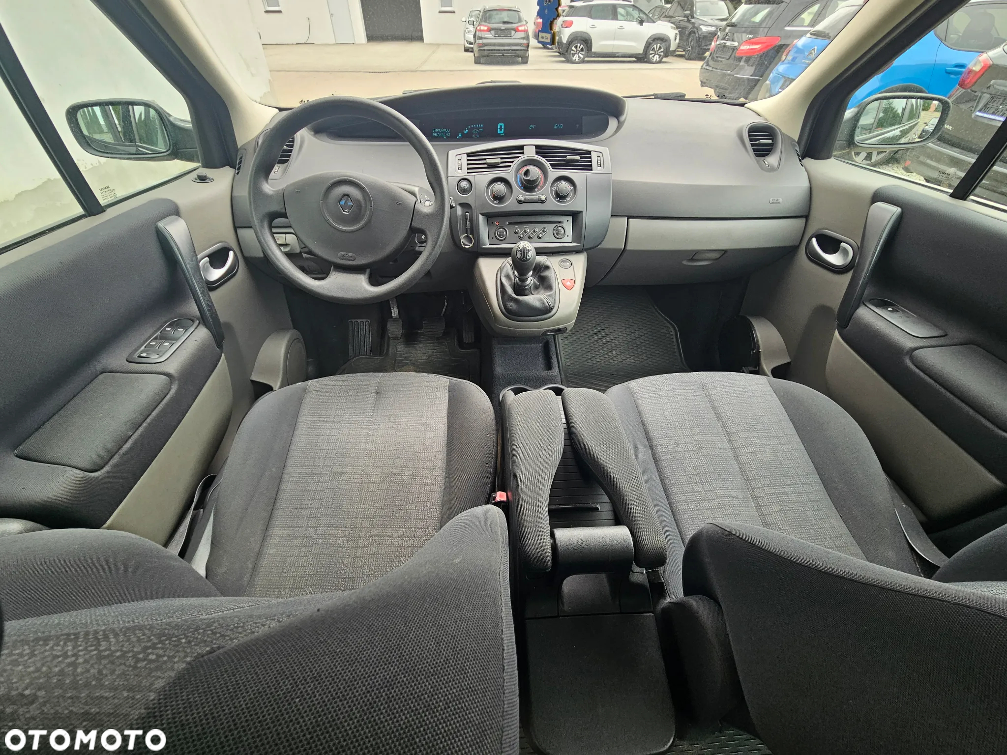 Renault Scenic 1.6 16V 110 Expression - 24