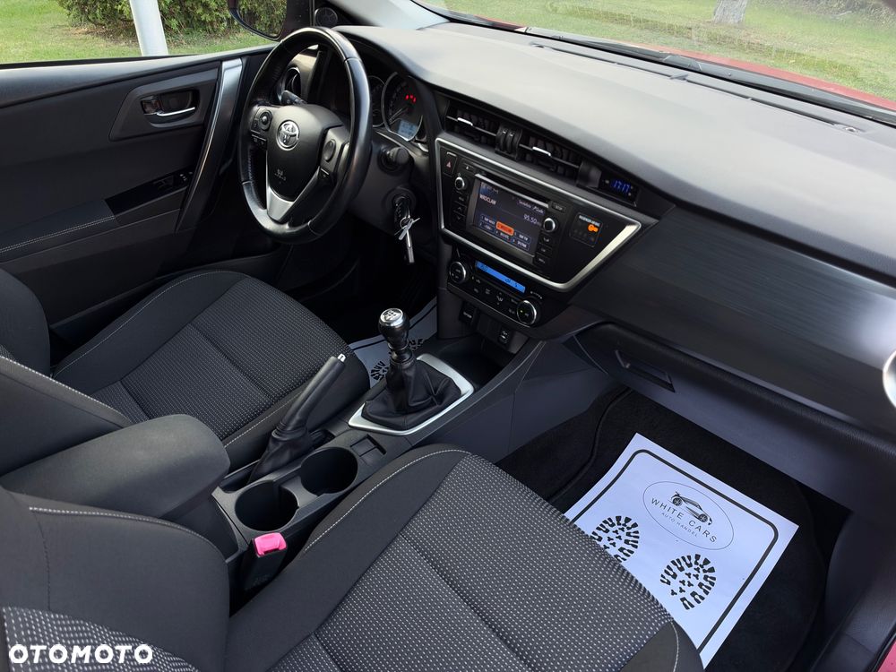 Toyota Auris 1.6 Valvematic Executive - 32