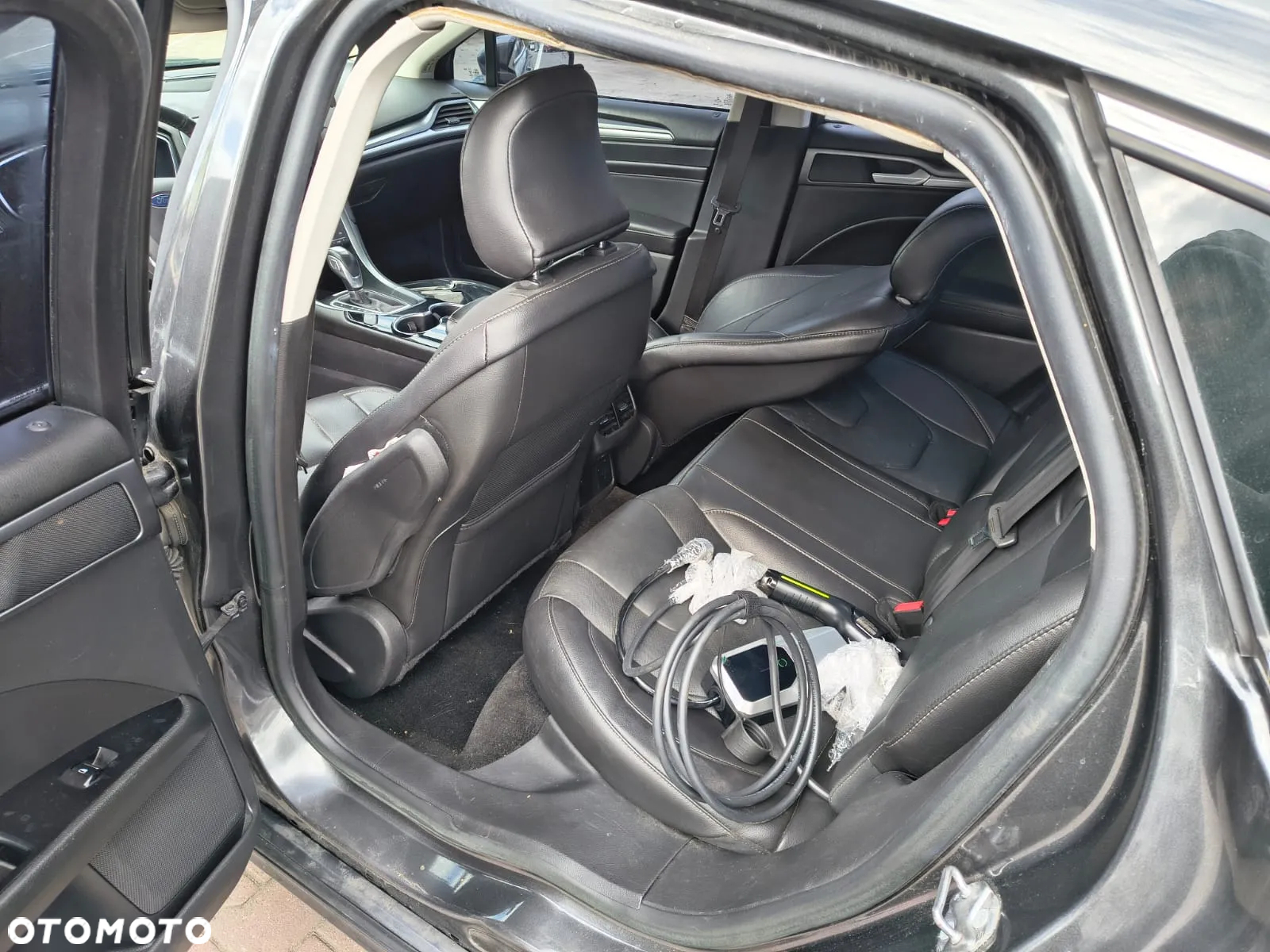 Ford Mondeo - 12
