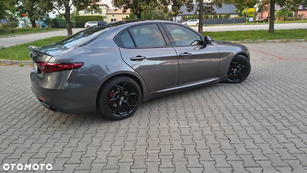 Alfa Romeo Giulia 2.0 Turbo 16V AT8 Veloce Ti - 2