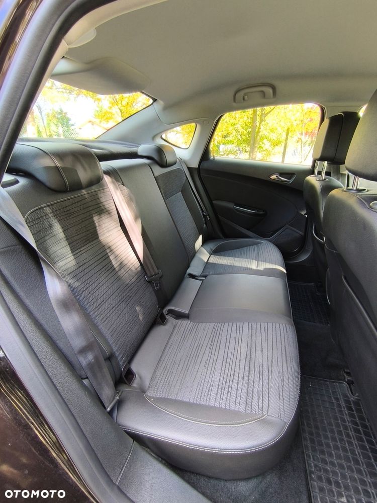 Opel Astra IV 1.6 EU6 - 16