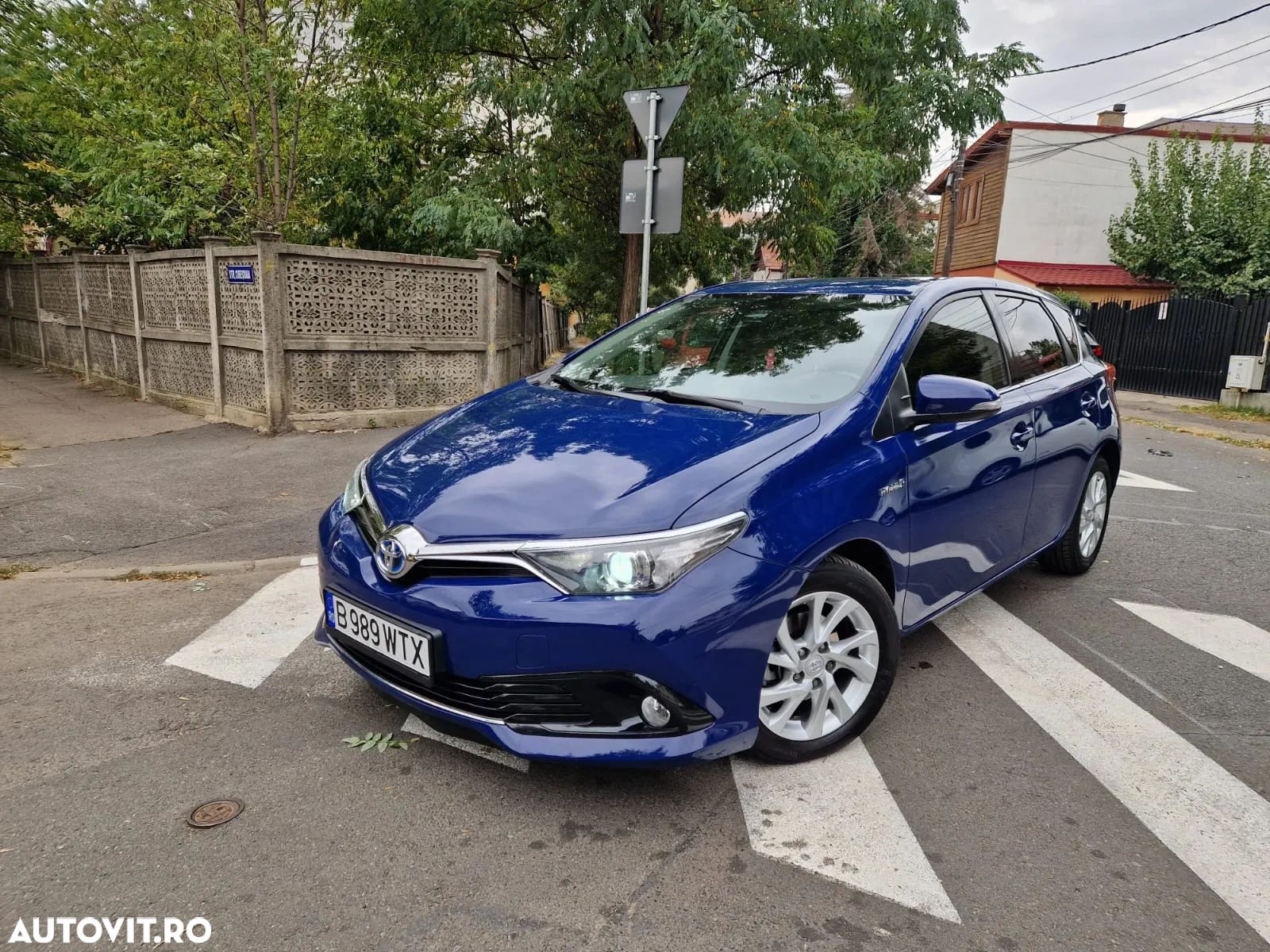 Toyota Auris - 1
