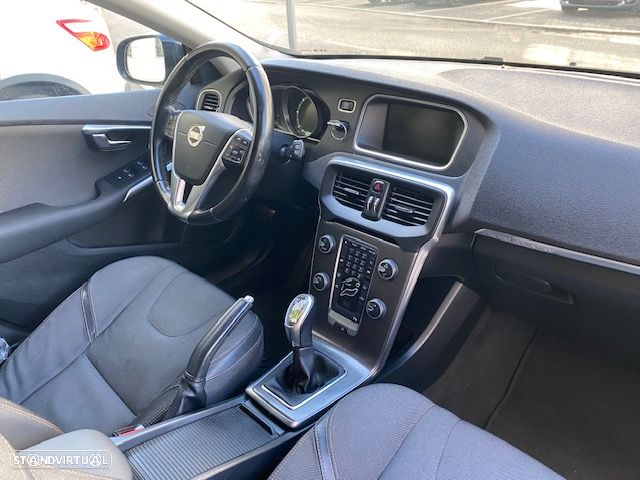 Volvo V40 Cross Country 1.6 D2 Summum - 12
