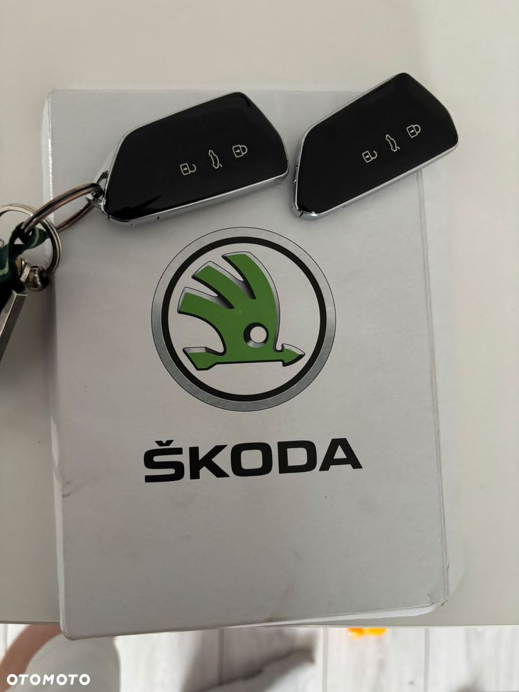 Skoda Octavia 2.0 TDI RS DSG - 22