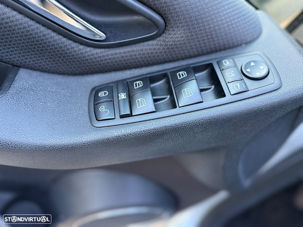 Mercedes-Benz B 160 - 13