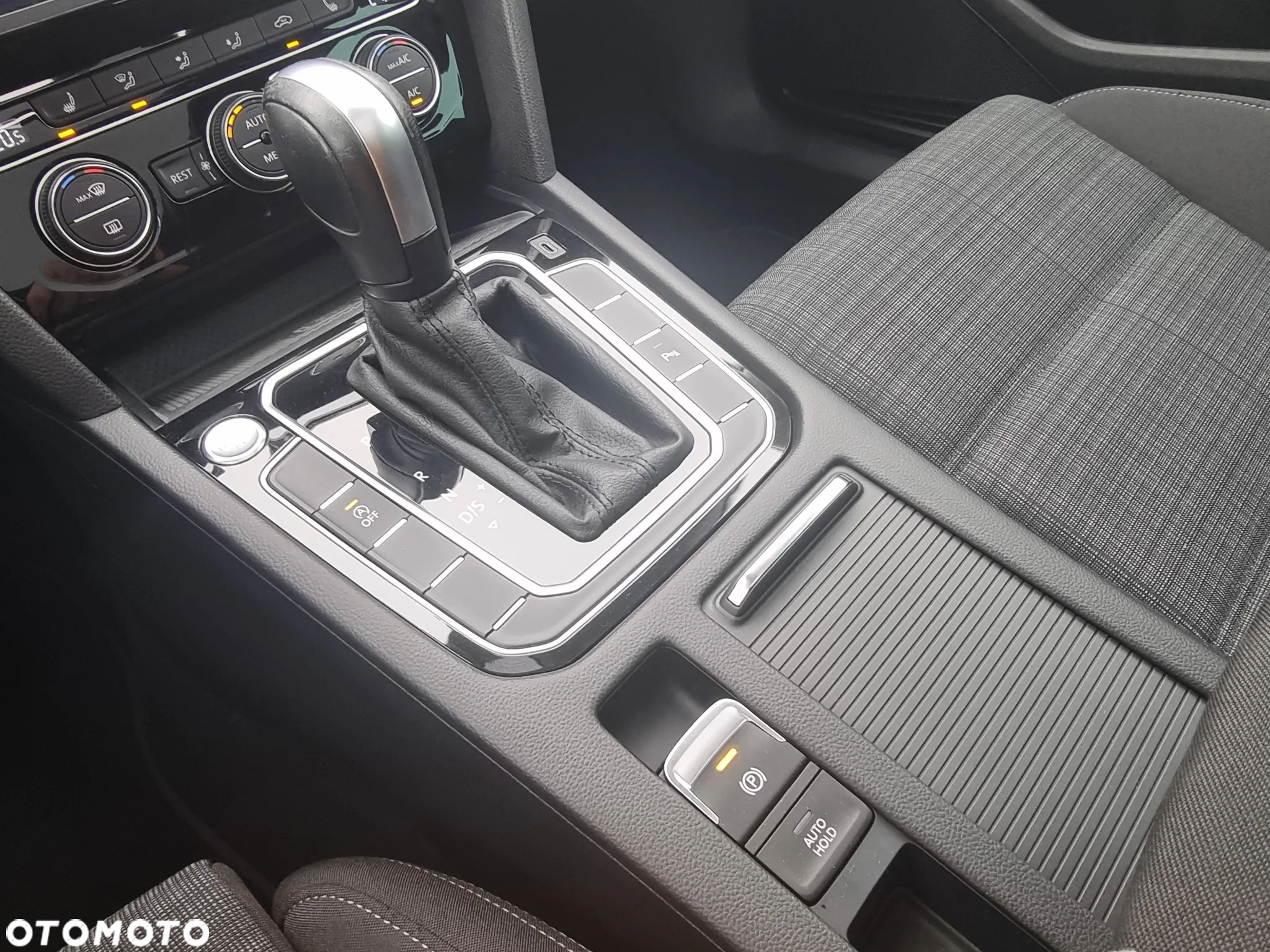 Volkswagen Passat 2.0 TDI EVO Business DSG - 22