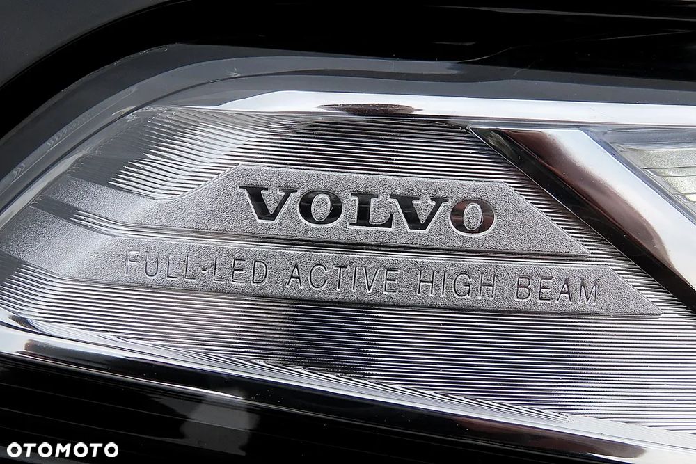 Volvo XC 90 B5 D AWD Ultimate Dark - 16