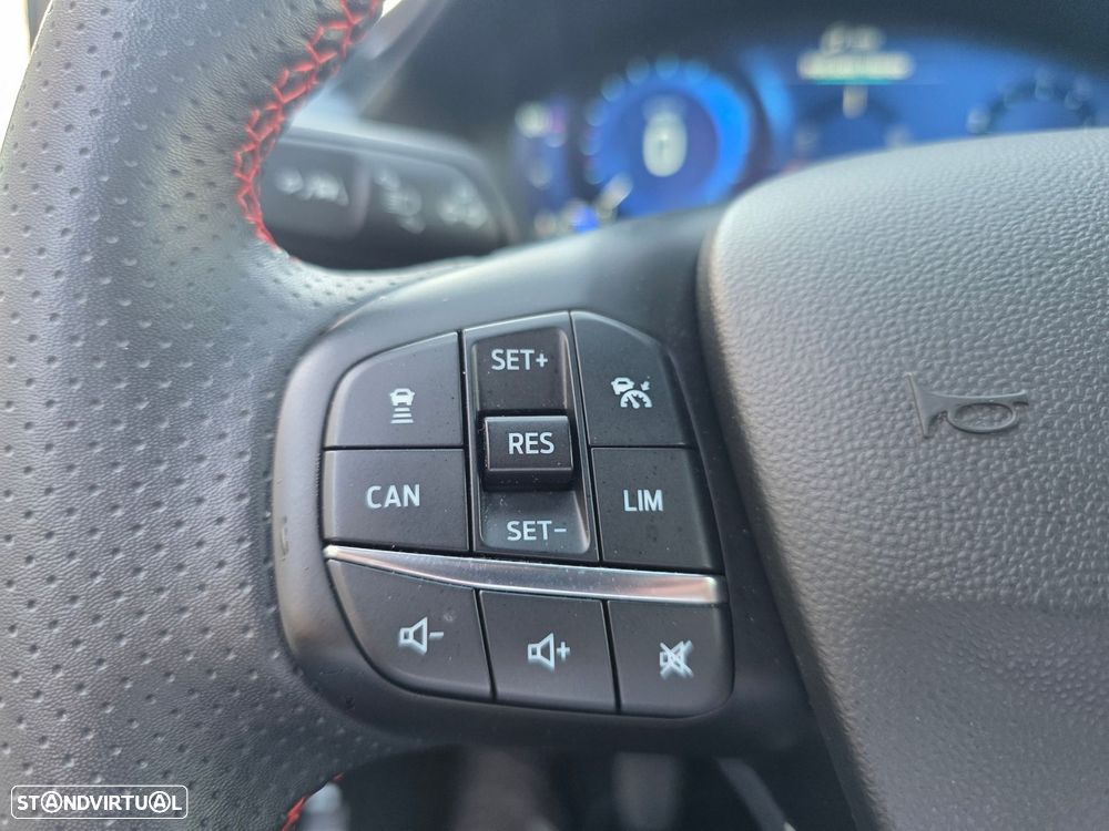 Ford Fiesta 1.0 EcoBoost MHEV ST-Line X - 14