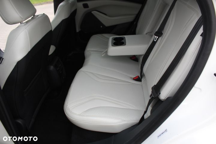 Ford Mustang Mach-E AWD PREMIUM - 27
