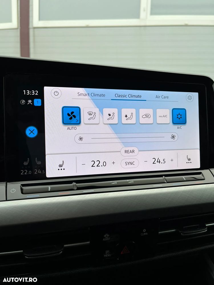 Volkswagen Golf 1.0 eTSI DSG MHEV Life - 13