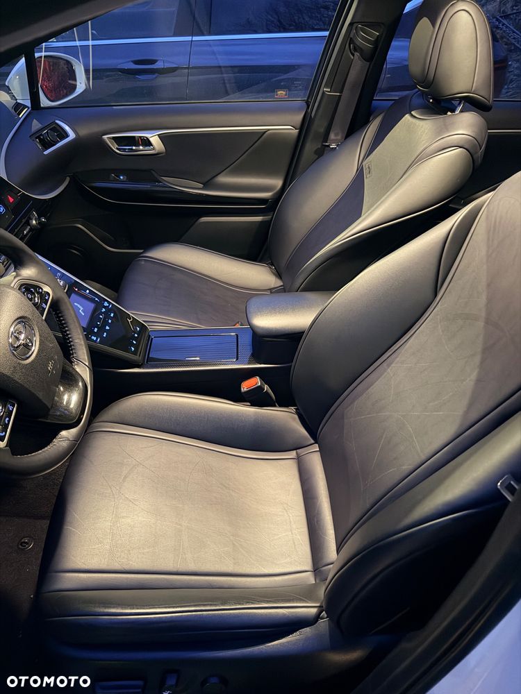 Toyota Mirai - 8