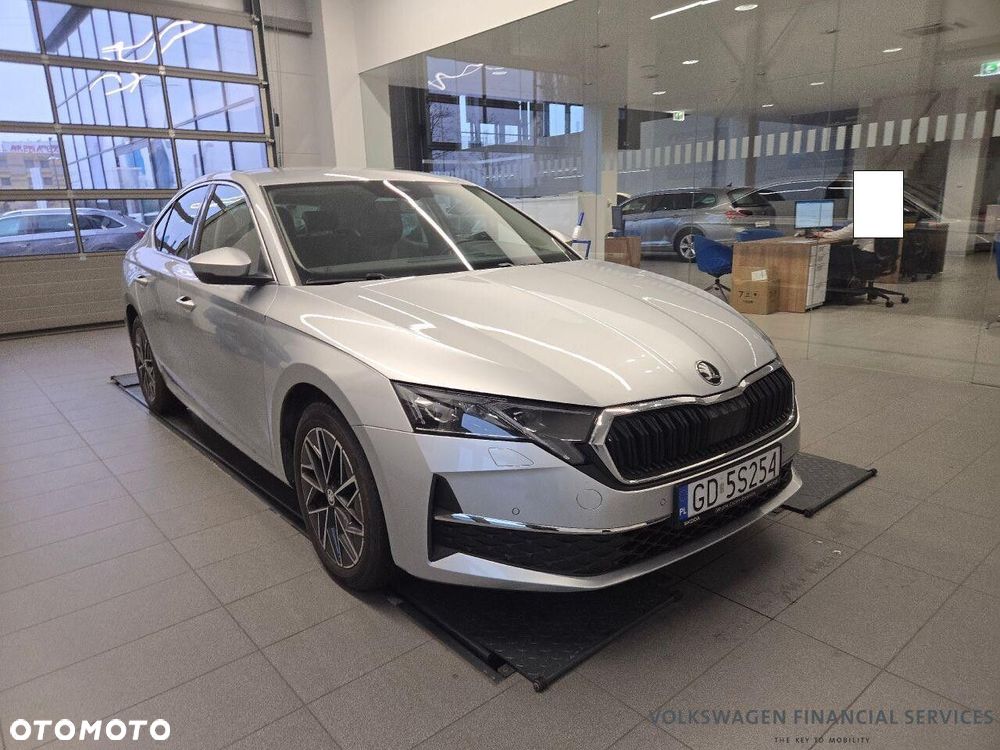 Skoda Octavia 2.0 TDI Selection DSG - 2